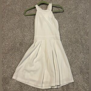 Gorgeous white dress. Lightweight and perfect for Summer. Fabulous back bow.